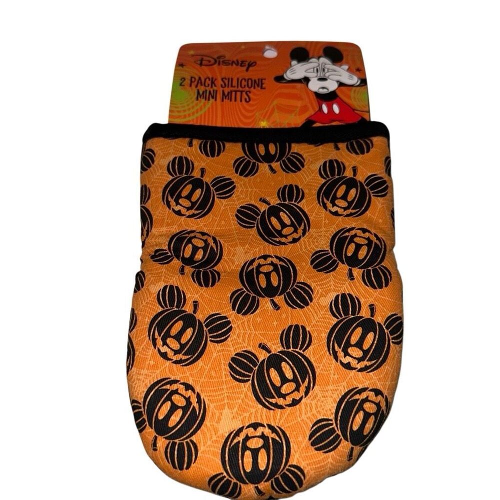 Disney Mickey Mouse halloween fall 2 pack oven Mitts NEW